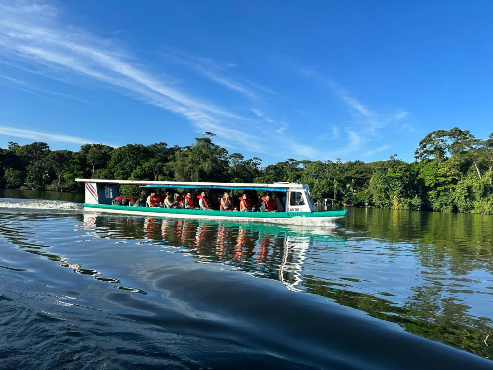 Tortuguero7 Lake View Eksteriør billede